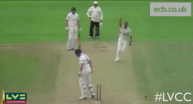 Thomas destroys Sussex