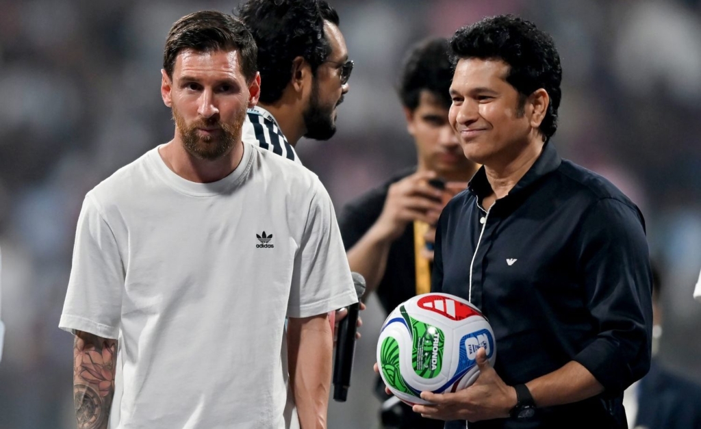 ‘Golden moment’ as Messi meets Tendulkar