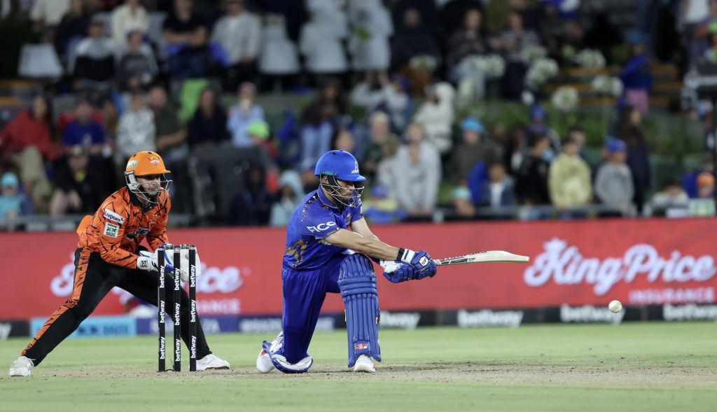 MI Cape Town stay in SA20 playoff hunt