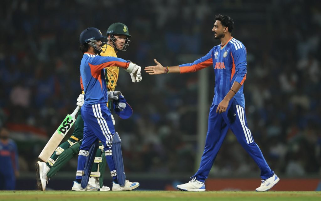 India favourites, Proteas chase history