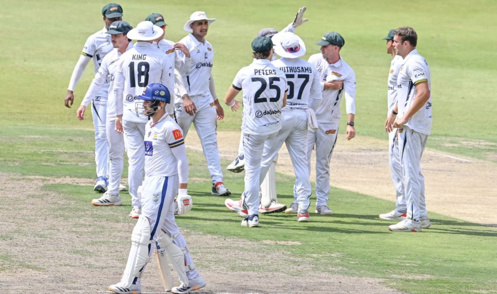 Boast bowls Warriors into pound seats