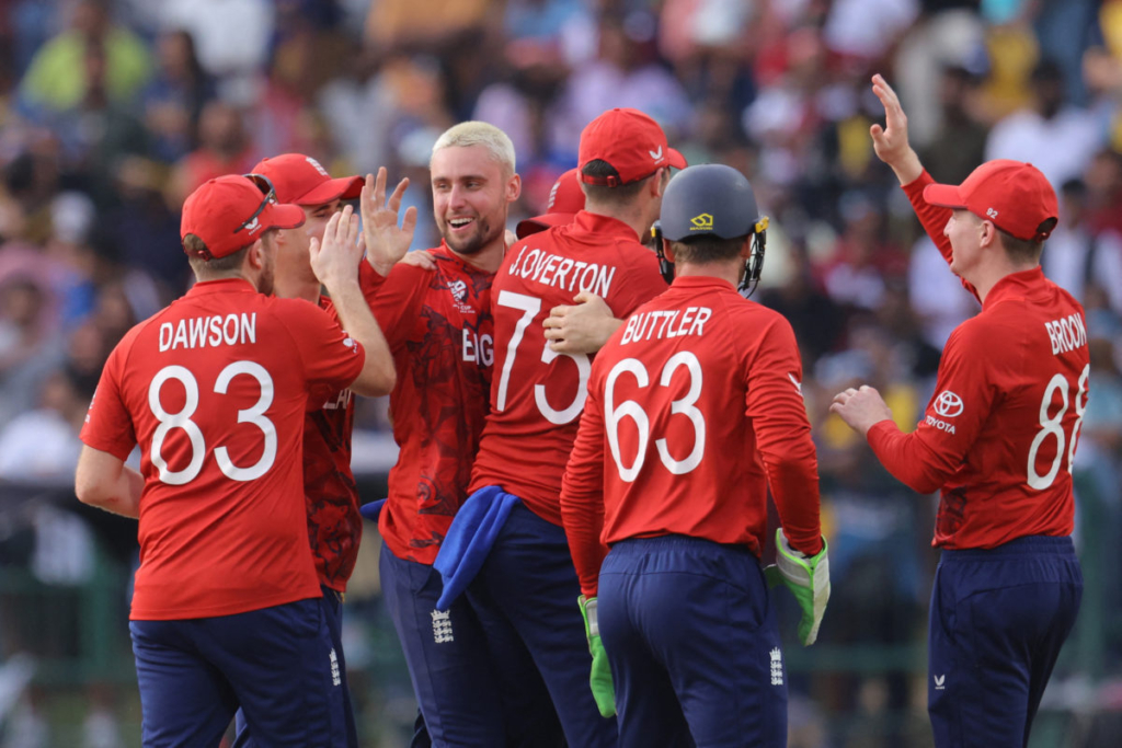 England dismantle Sri Lanka in Super Eights